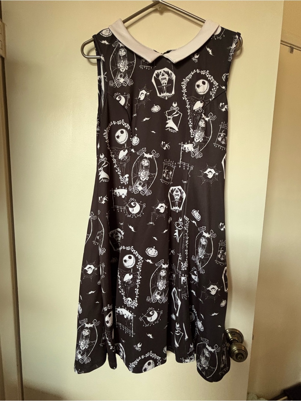 Disney The Nightmare Before Christmas Black and White Sleeveless Dress Top, size